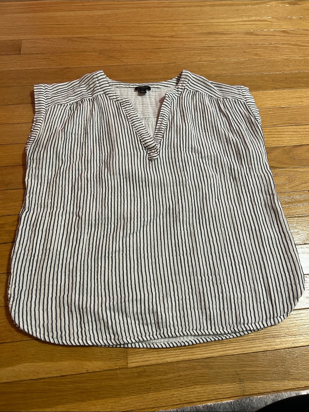 Ann Taylor Black & White Striped Split‑Neck Sleeveless Top